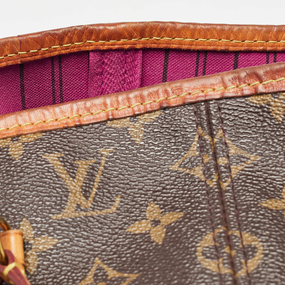 LOUIS VUITTON Monogram Canvas Neverfull MM Bag - Picture 7 of 8